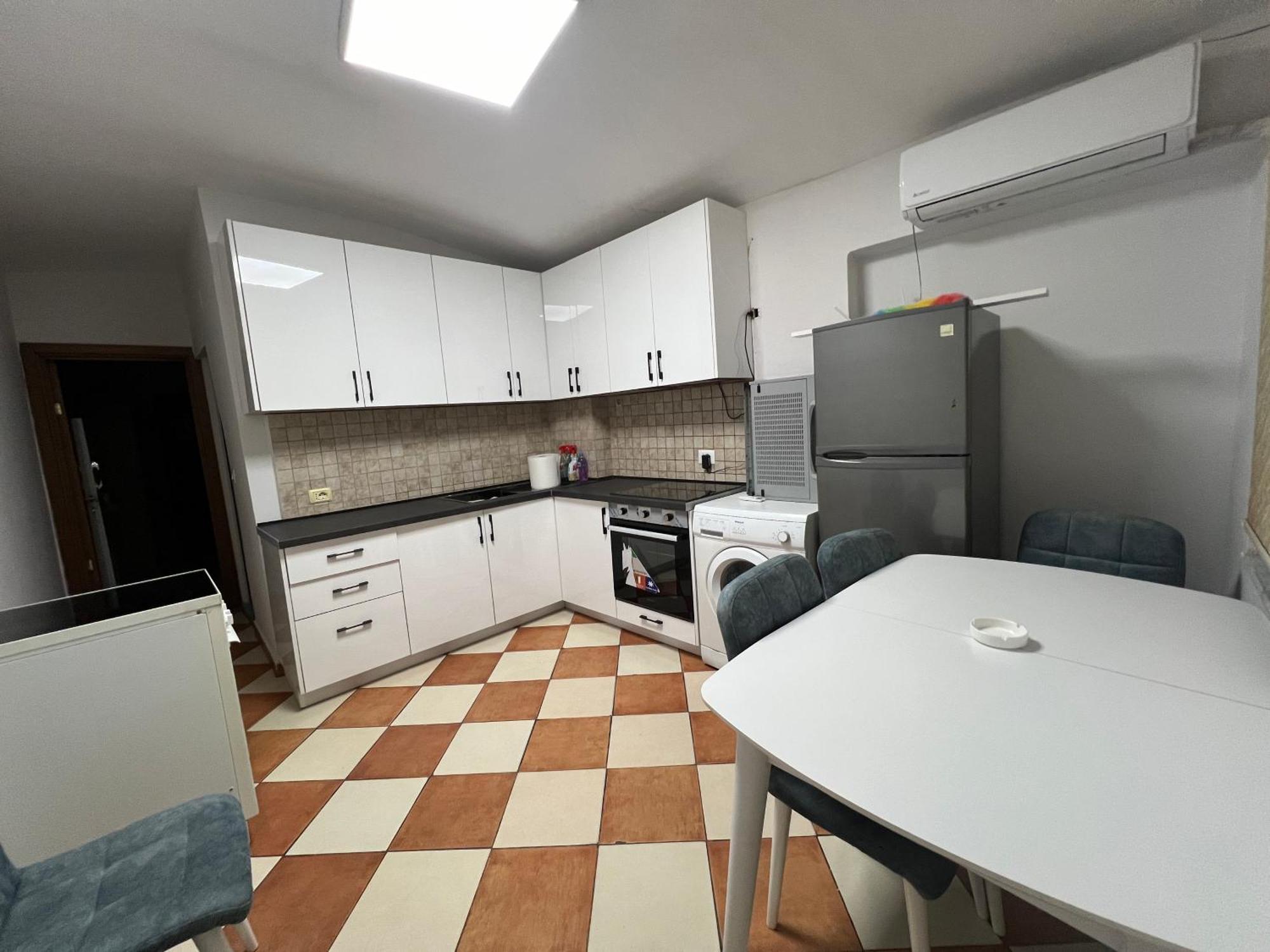 Sisterhood Hostel-Female Only Tirana Eksteriør billede